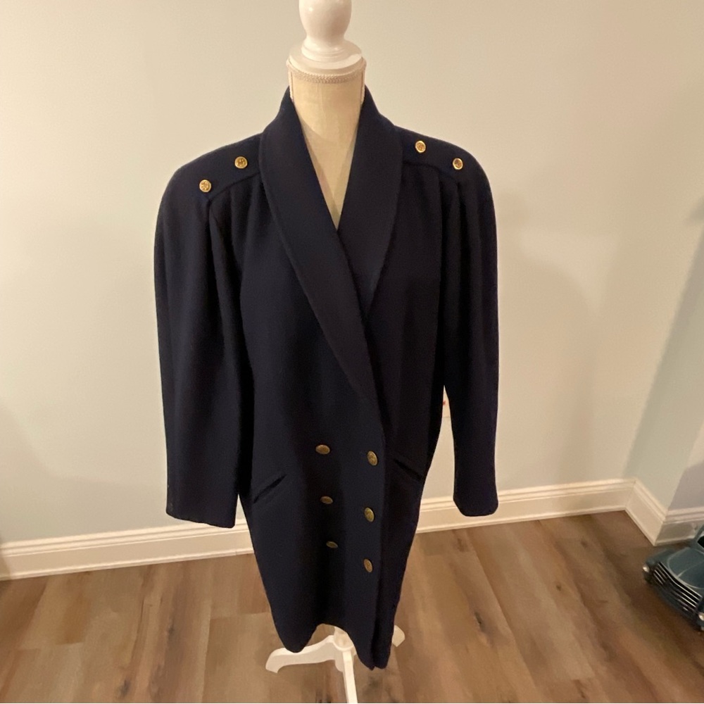 vintage J.gallery navy coat lined with pockets size 9-10 with gold buttons